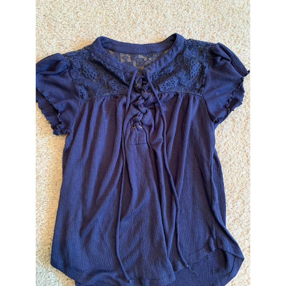 2 Tops - Picture 6 of 6